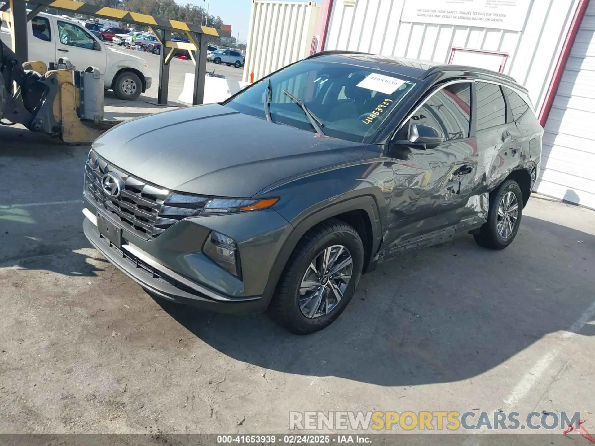 2 Photograph of a damaged car KM8JBCA18NU015848 HYUNDAI TUCSON HYBRID 2022