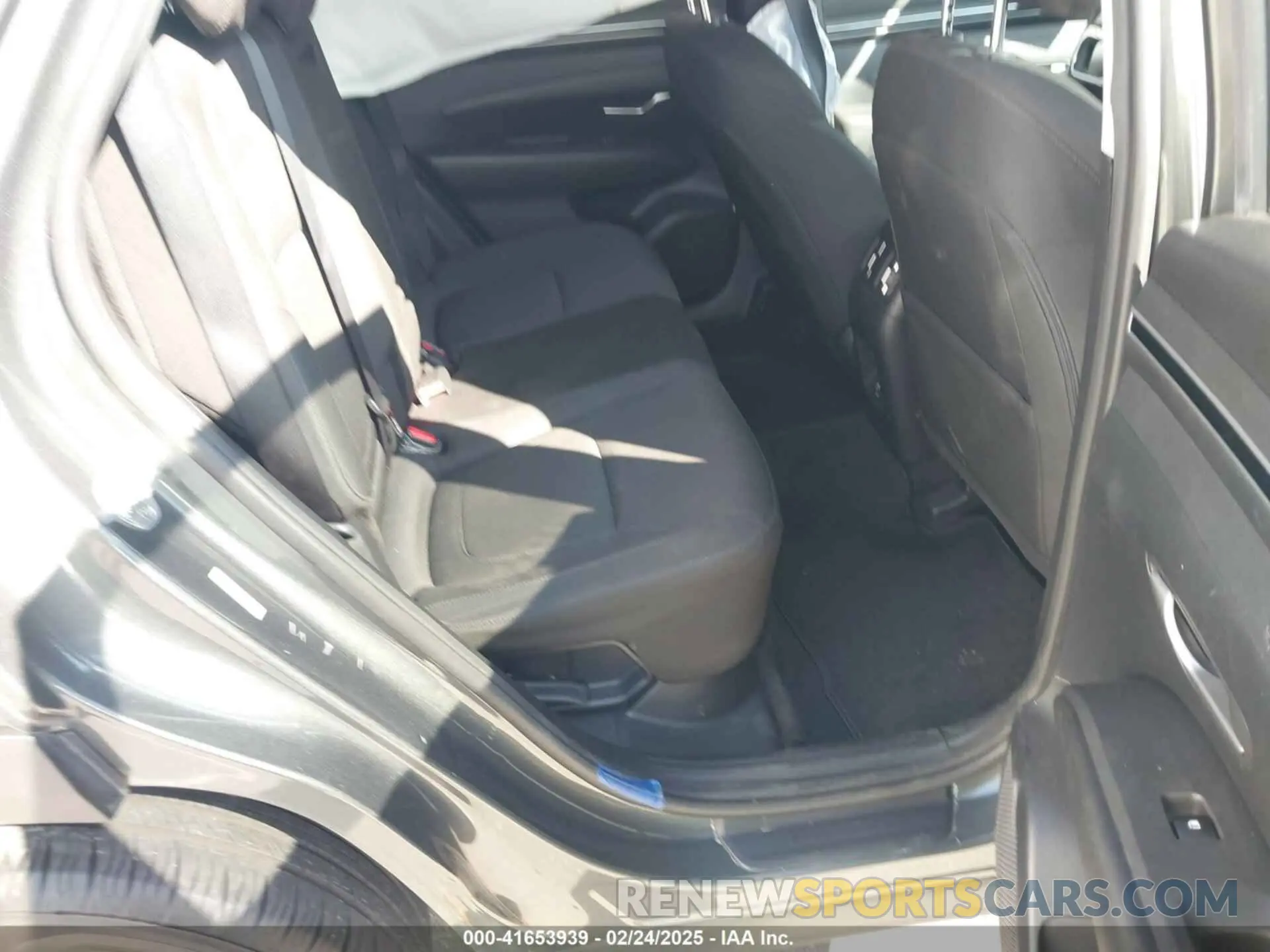 8 Photograph of a damaged car KM8JBCA18NU015848 HYUNDAI TUCSON HYBRID 2022