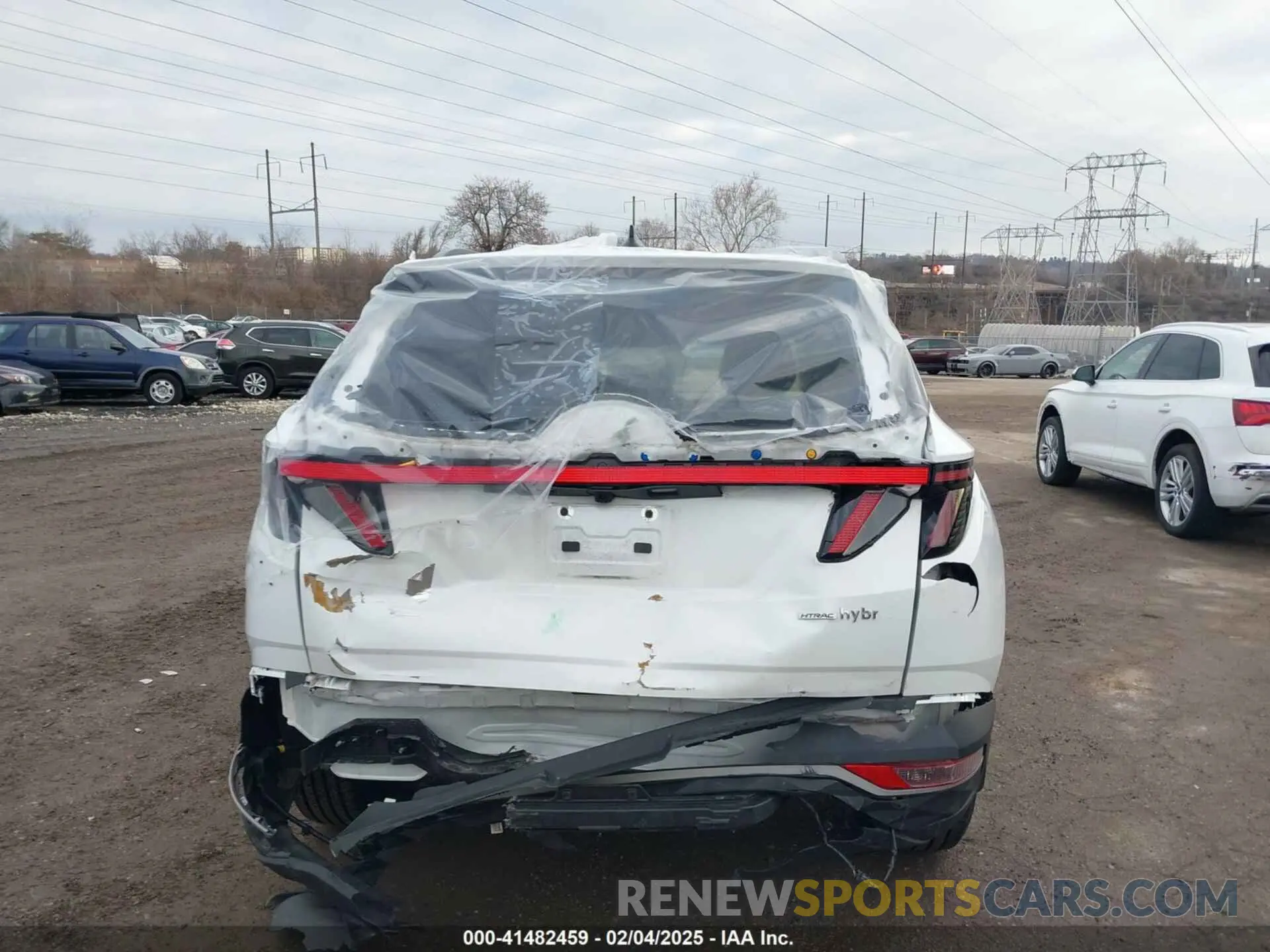 17 Photograph of a damaged car KM8JBCA19NU044095 HYUNDAI TUCSON HYBRID 2022