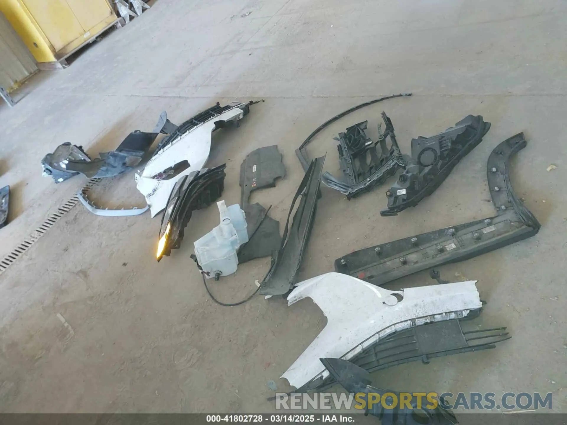 11 Photograph of a damaged car KM8JBCA1XNU029511 HYUNDAI TUCSON HYBRID 2022