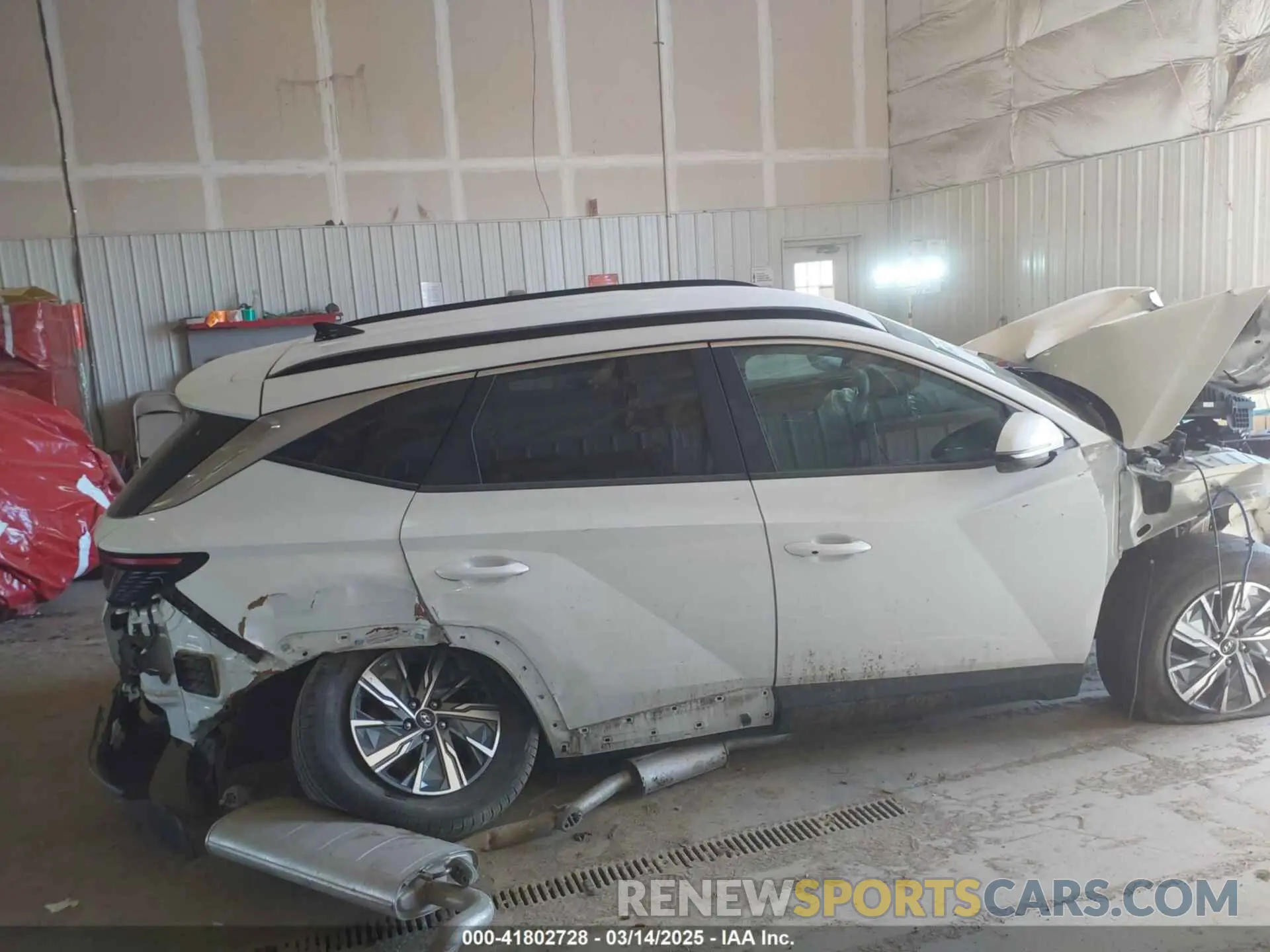 13 Photograph of a damaged car KM8JBCA1XNU029511 HYUNDAI TUCSON HYBRID 2022