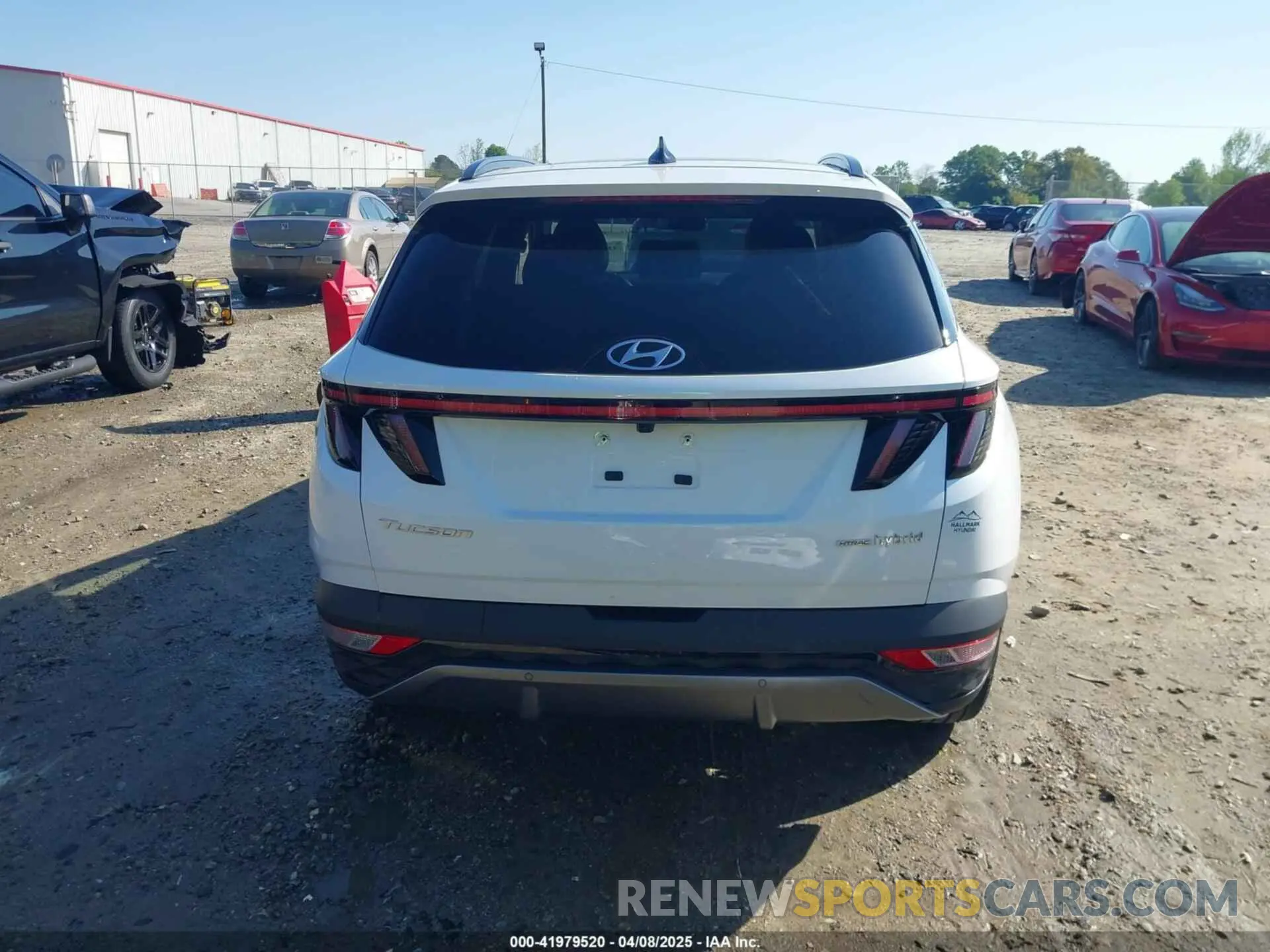 17 Photograph of a damaged car KM8JECA14NU079960 HYUNDAI TUCSON HYBRID 2022