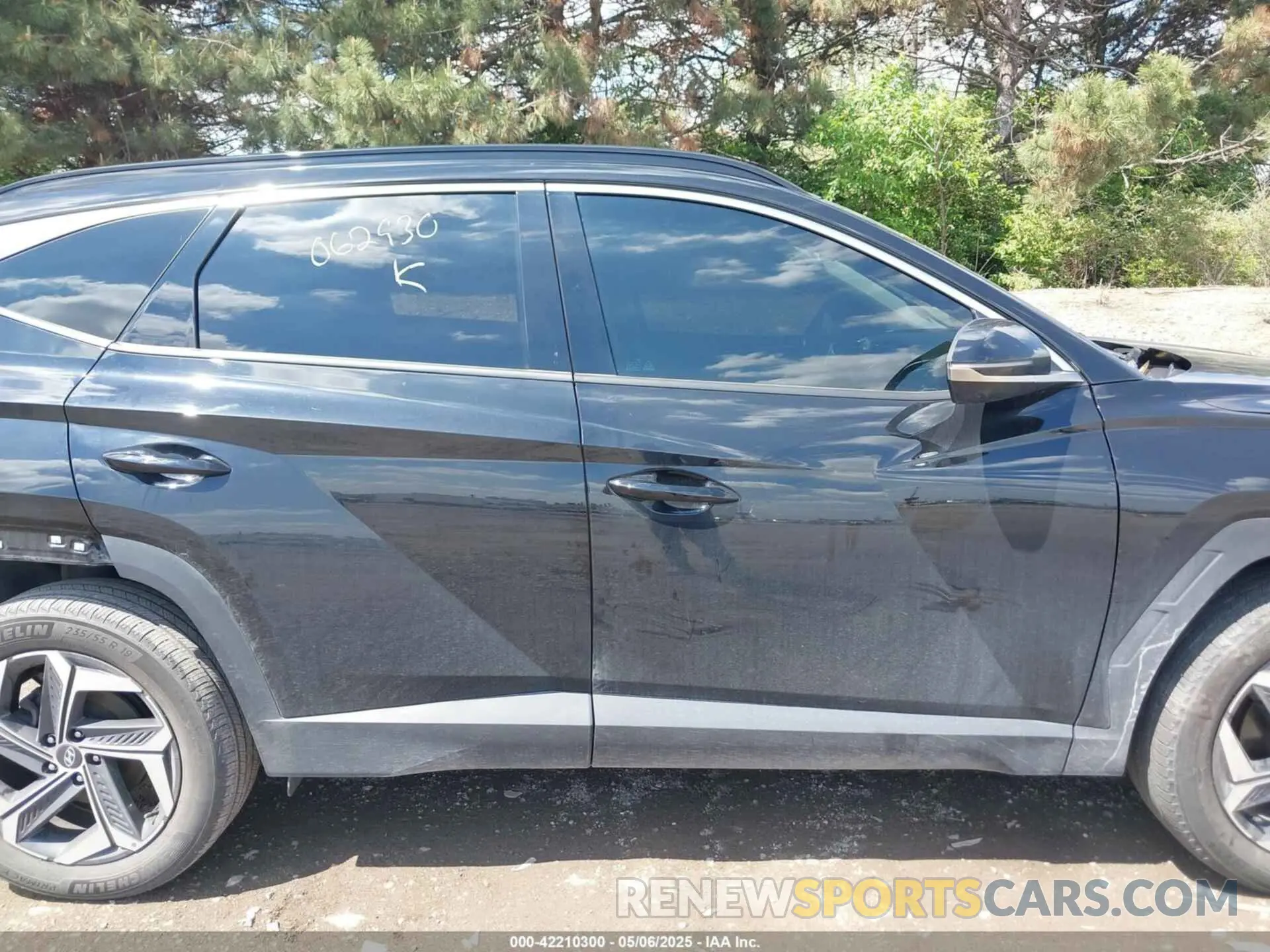 13 Photograph of a damaged car KM8JECA19NU062930 HYUNDAI TUCSON HYBRID 2022