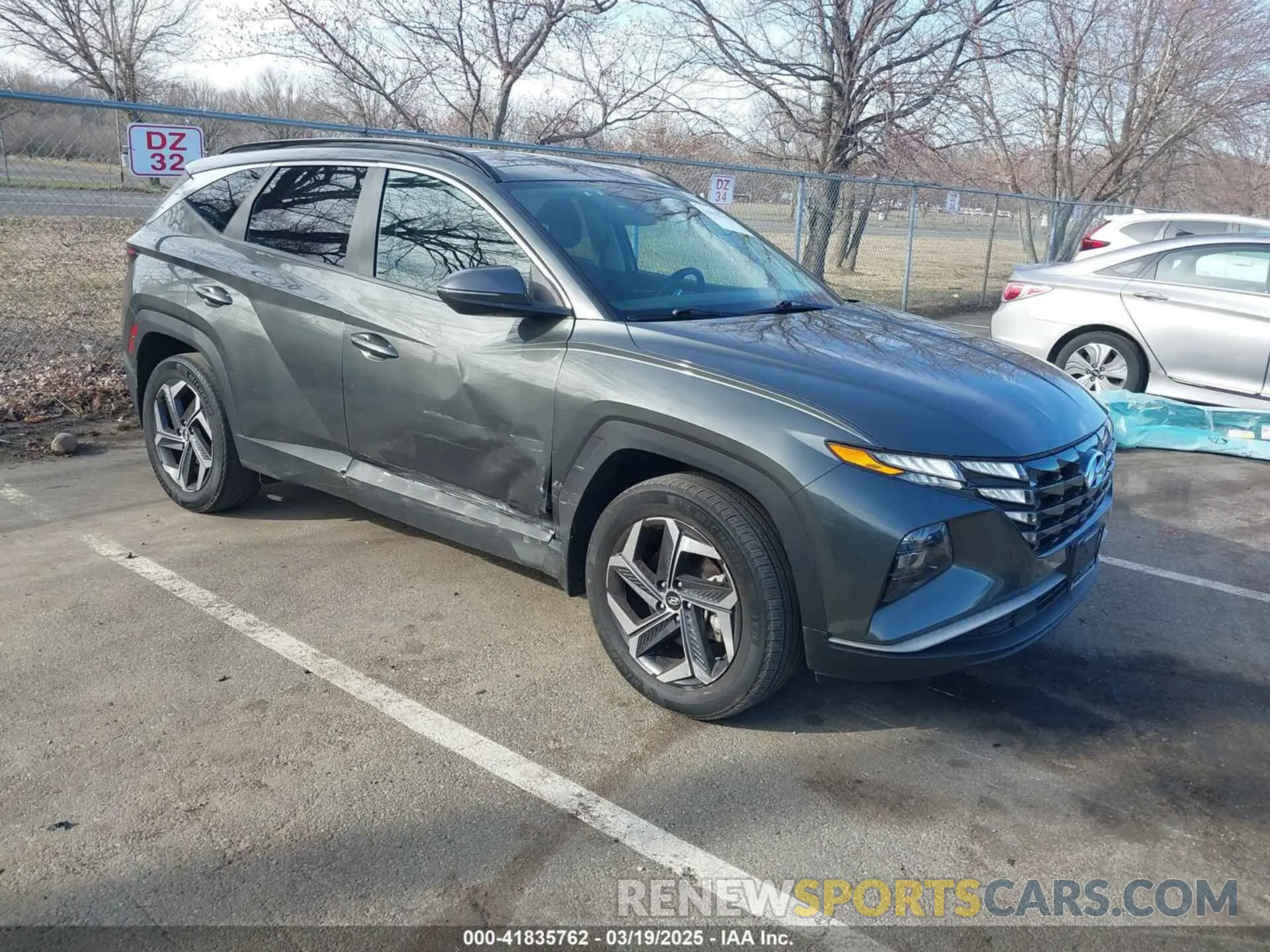 1 Photograph of a damaged car KM8JFCA11NU035850 HYUNDAI TUCSON HYBRID 2022