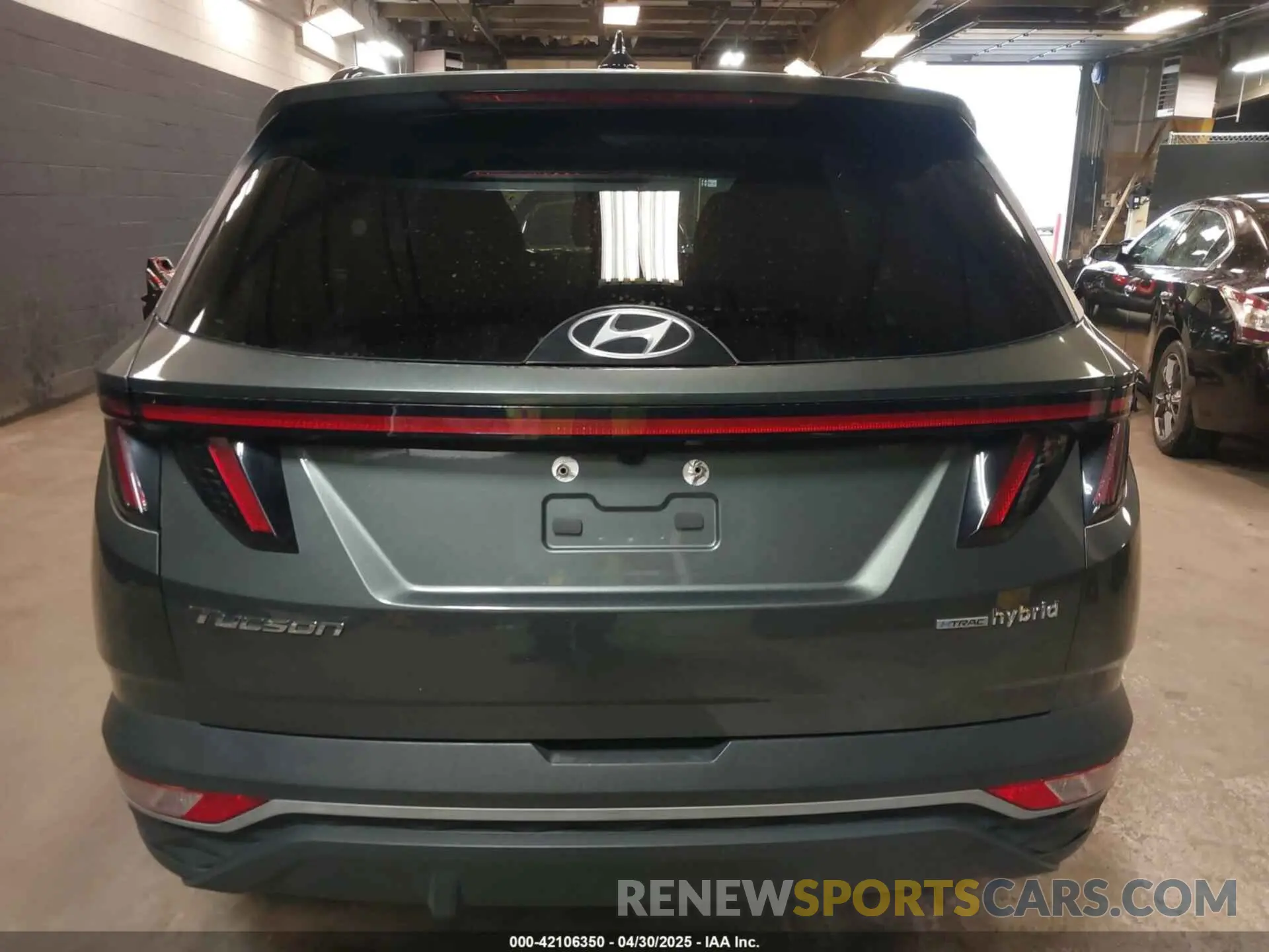 17 Photograph of a damaged car KM8JFCA11NU080691 HYUNDAI TUCSON HYBRID 2022