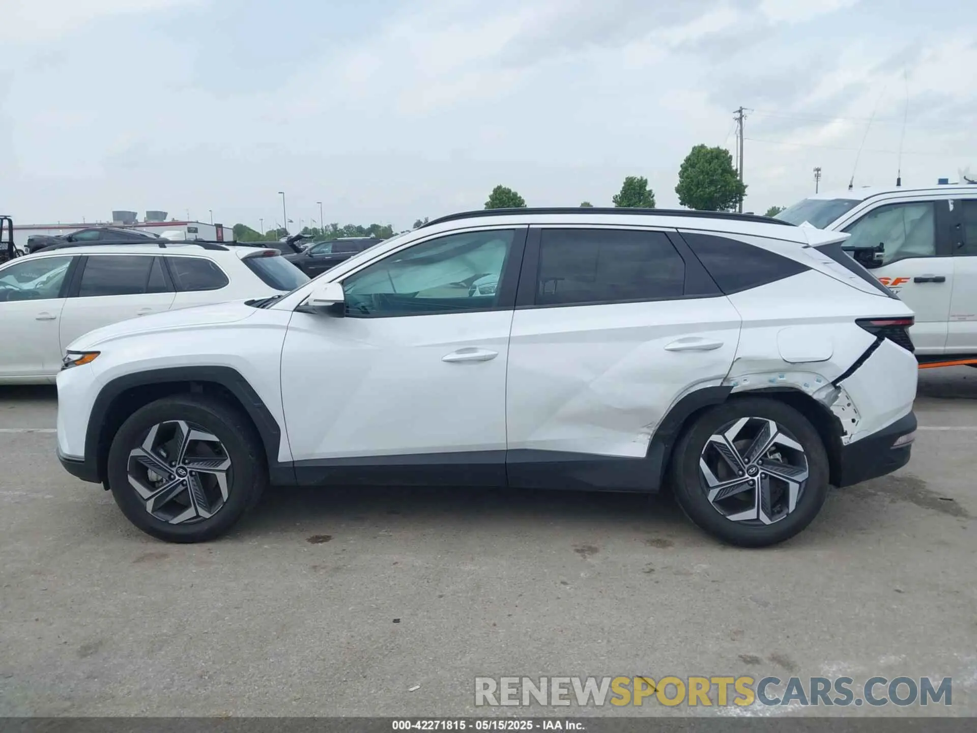 14 Photograph of a damaged car KM8JFCA18NU050944 HYUNDAI TUCSON HYBRID 2022