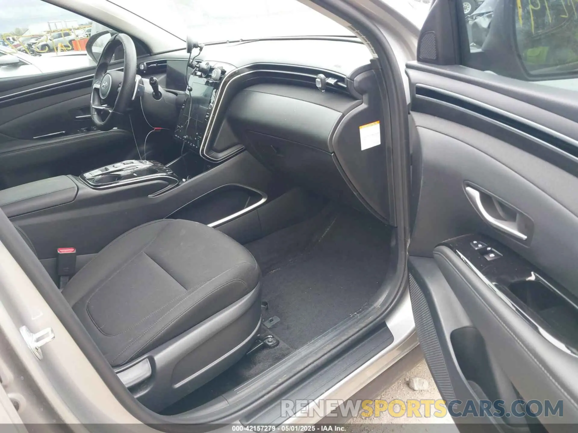 5 Photograph of a damaged car KM8JFCA18NU056372 HYUNDAI TUCSON HYBRID 2022