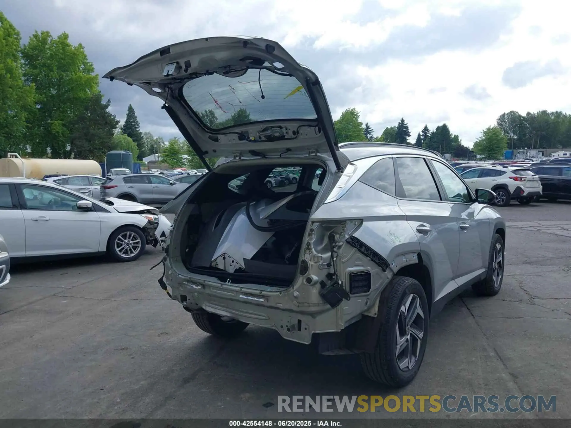 4 Photograph of a damaged car KM8JFCA18NU058493 HYUNDAI TUCSON HYBRID 2022
