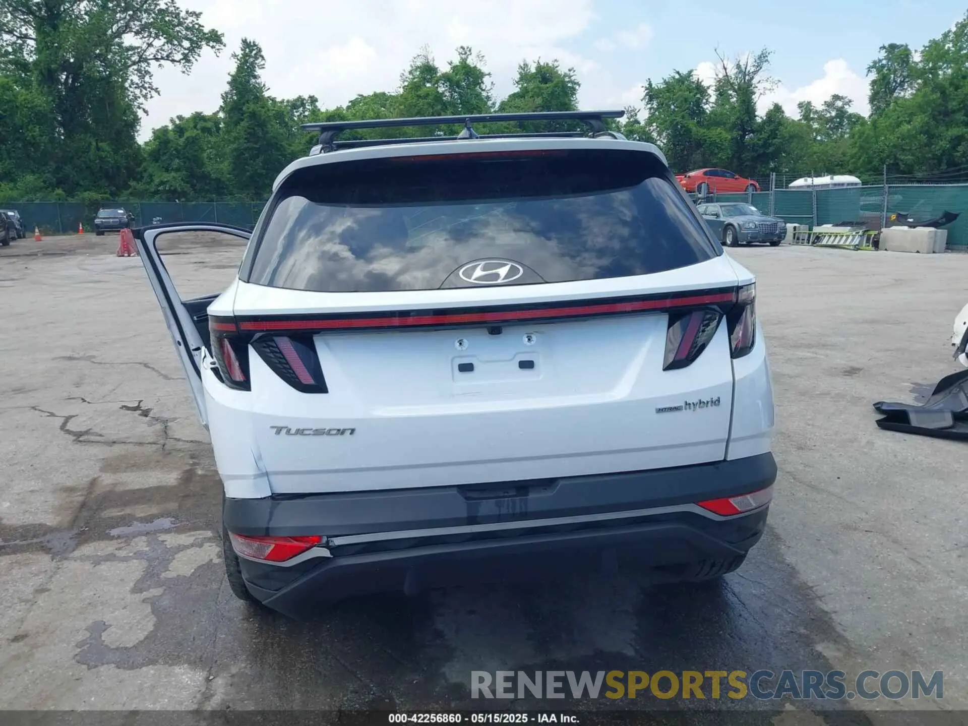 17 Photograph of a damaged car KM8JFCA1XNU057877 HYUNDAI TUCSON HYBRID 2022