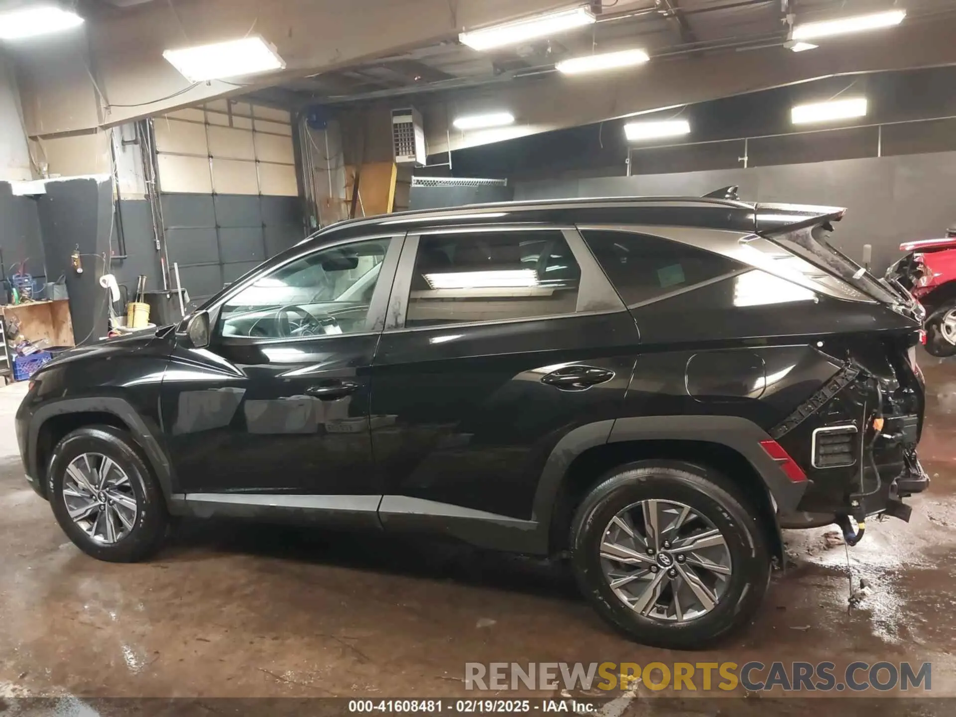 15 Photograph of a damaged car KM8JBCA11PU095982 HYUNDAI TUCSON HYBRID 2023