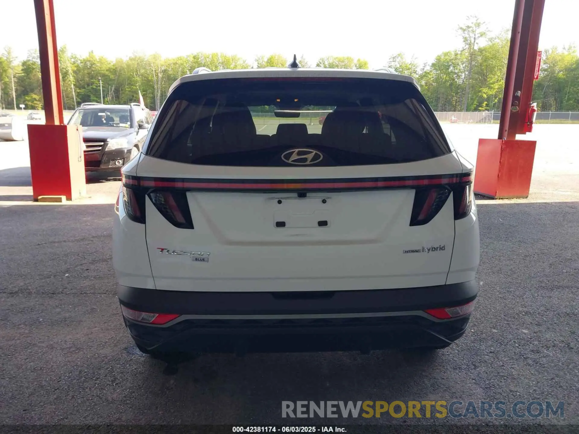 17 Photograph of a damaged car KM8JBCA12PU096106 HYUNDAI TUCSON HYBRID 2023