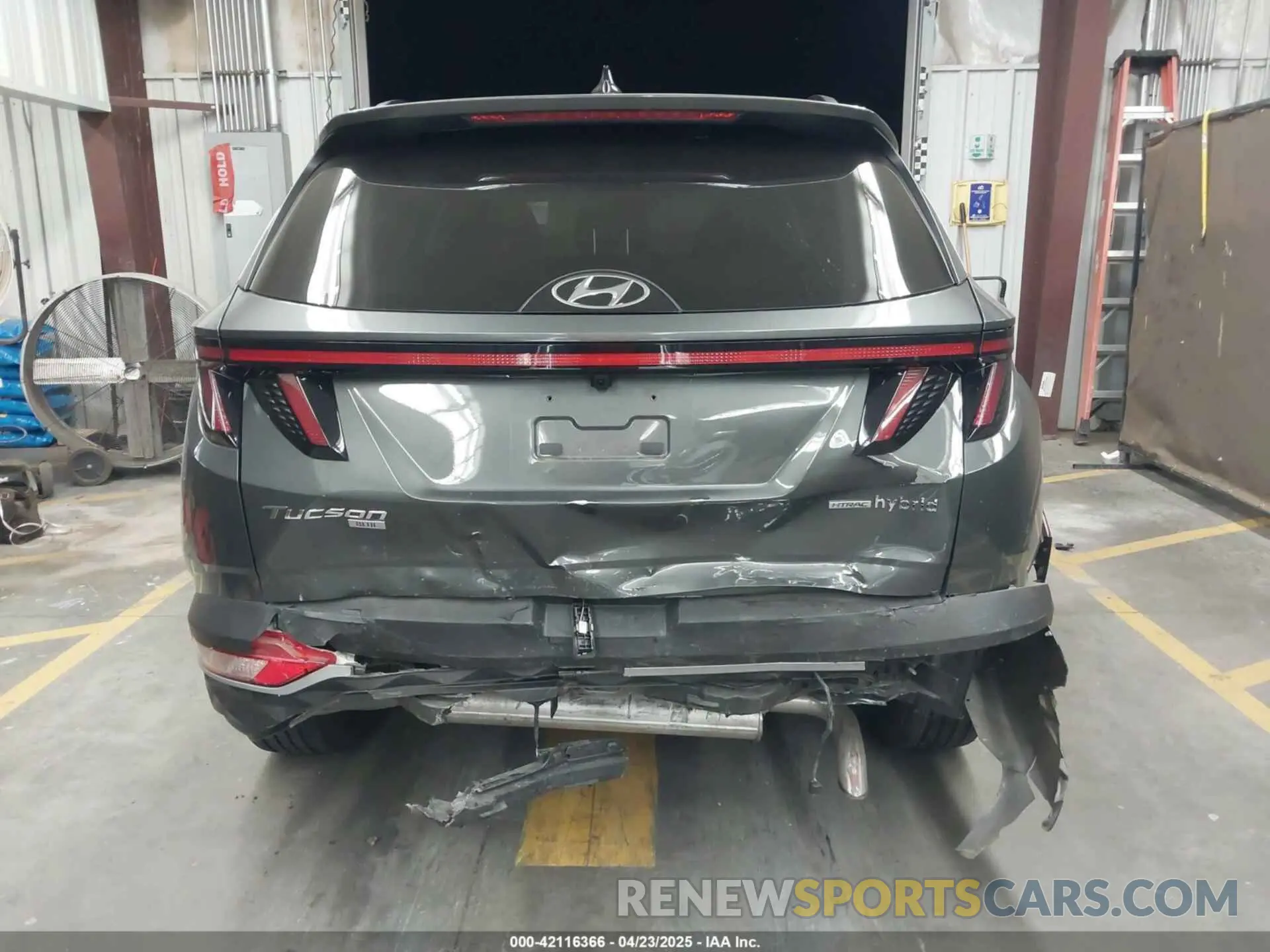 16 Photograph of a damaged car KM8JBCA14PU100284 HYUNDAI TUCSON HYBRID 2023