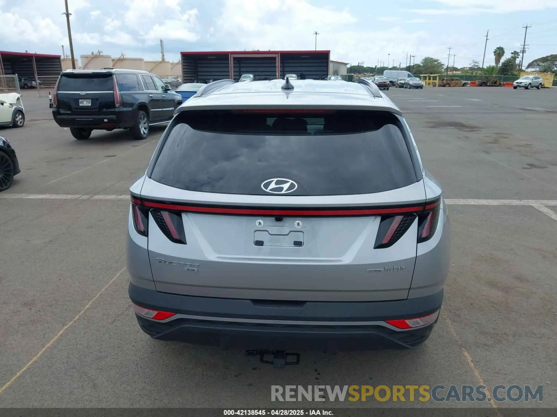 17 Photograph of a damaged car KM8JBCA16PU097422 HYUNDAI TUCSON HYBRID 2023