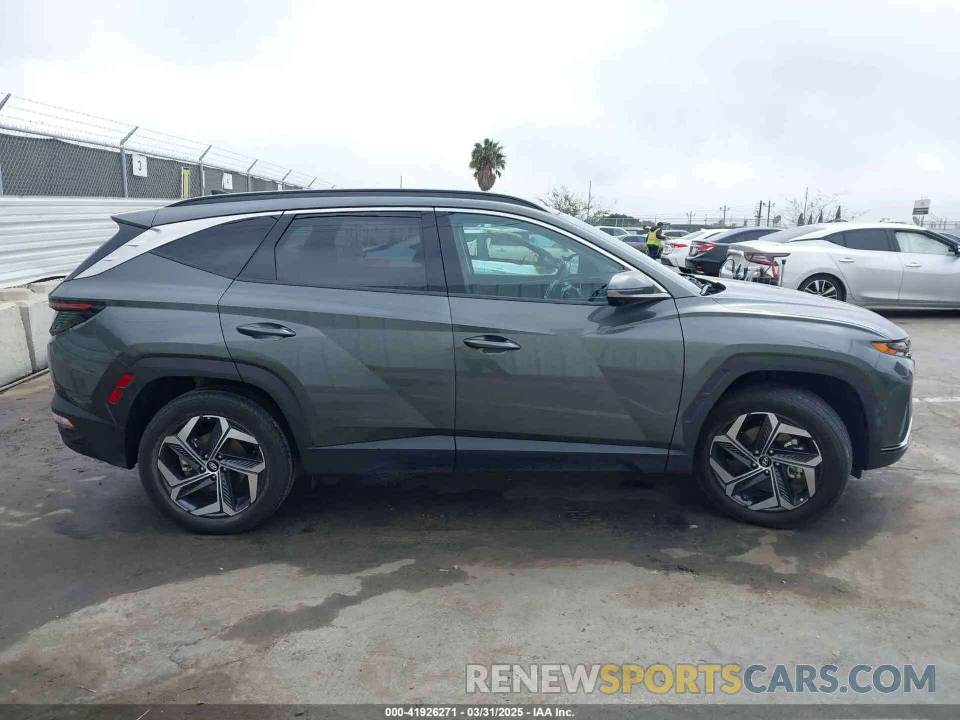 13 Photograph of a damaged car KM8JECA19PU091539 HYUNDAI TUCSON HYBRID 2023