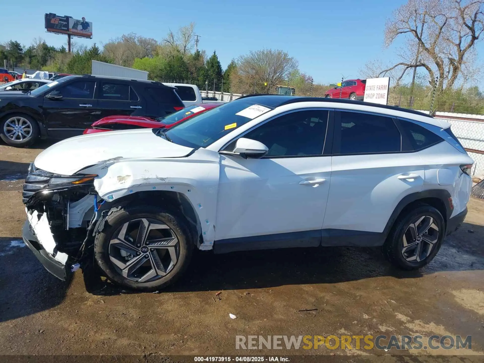 14 Photograph of a damaged car KM8JFCA10PU099946 HYUNDAI TUCSON HYBRID 2023