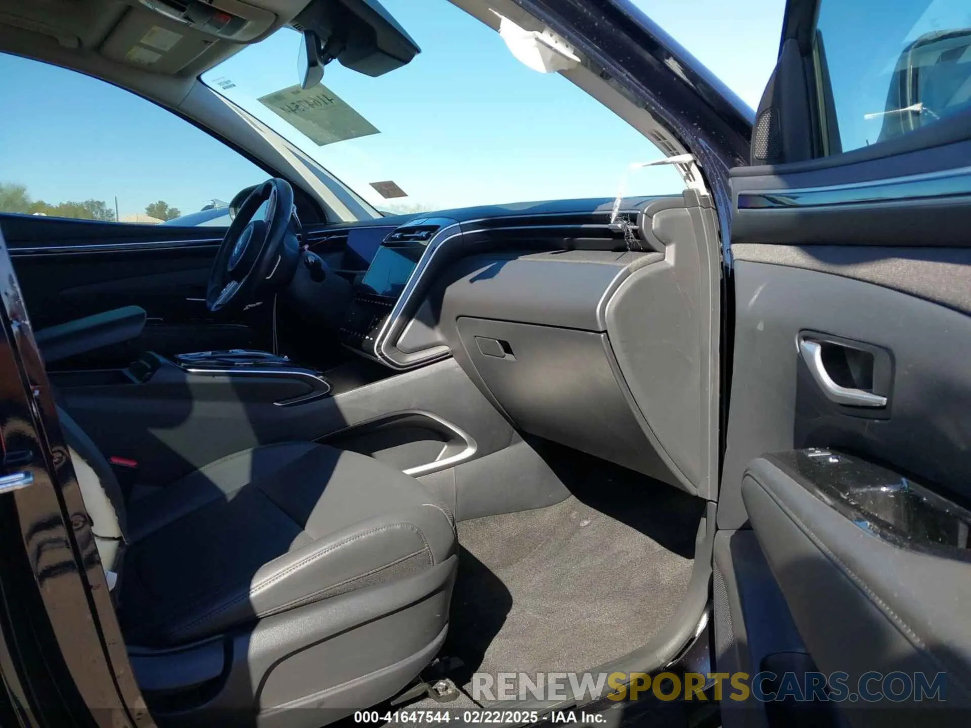 5 Photograph of a damaged car KM8JFCA10PU118687 HYUNDAI TUCSON HYBRID 2023