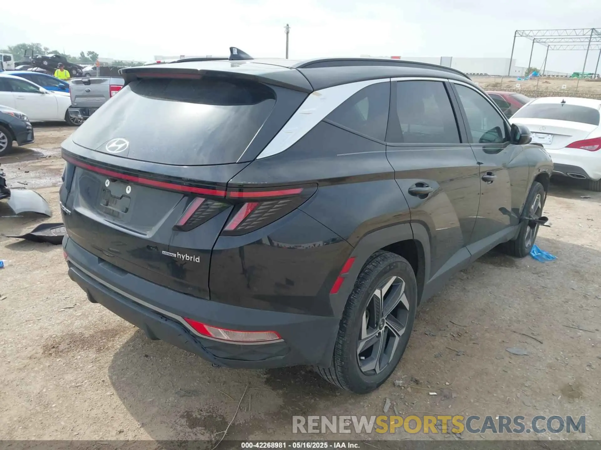 4 Photograph of a damaged car KM8JFCA12PU100014 HYUNDAI TUCSON HYBRID 2023