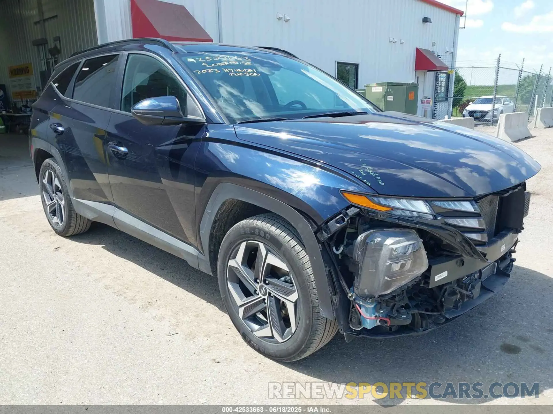 1 Photograph of a damaged car KM8JFCA13PU129277 HYUNDAI TUCSON HYBRID 2023