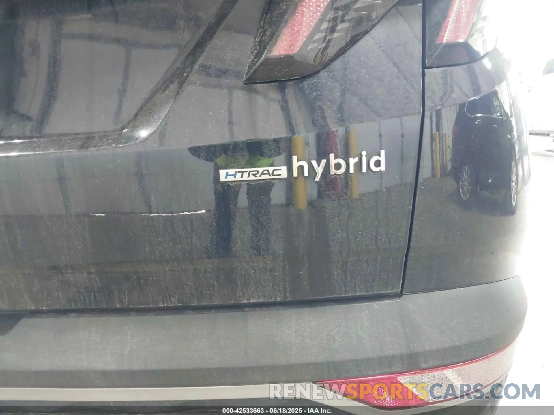 18 Photograph of a damaged car KM8JFCA13PU129277 HYUNDAI TUCSON HYBRID 2023