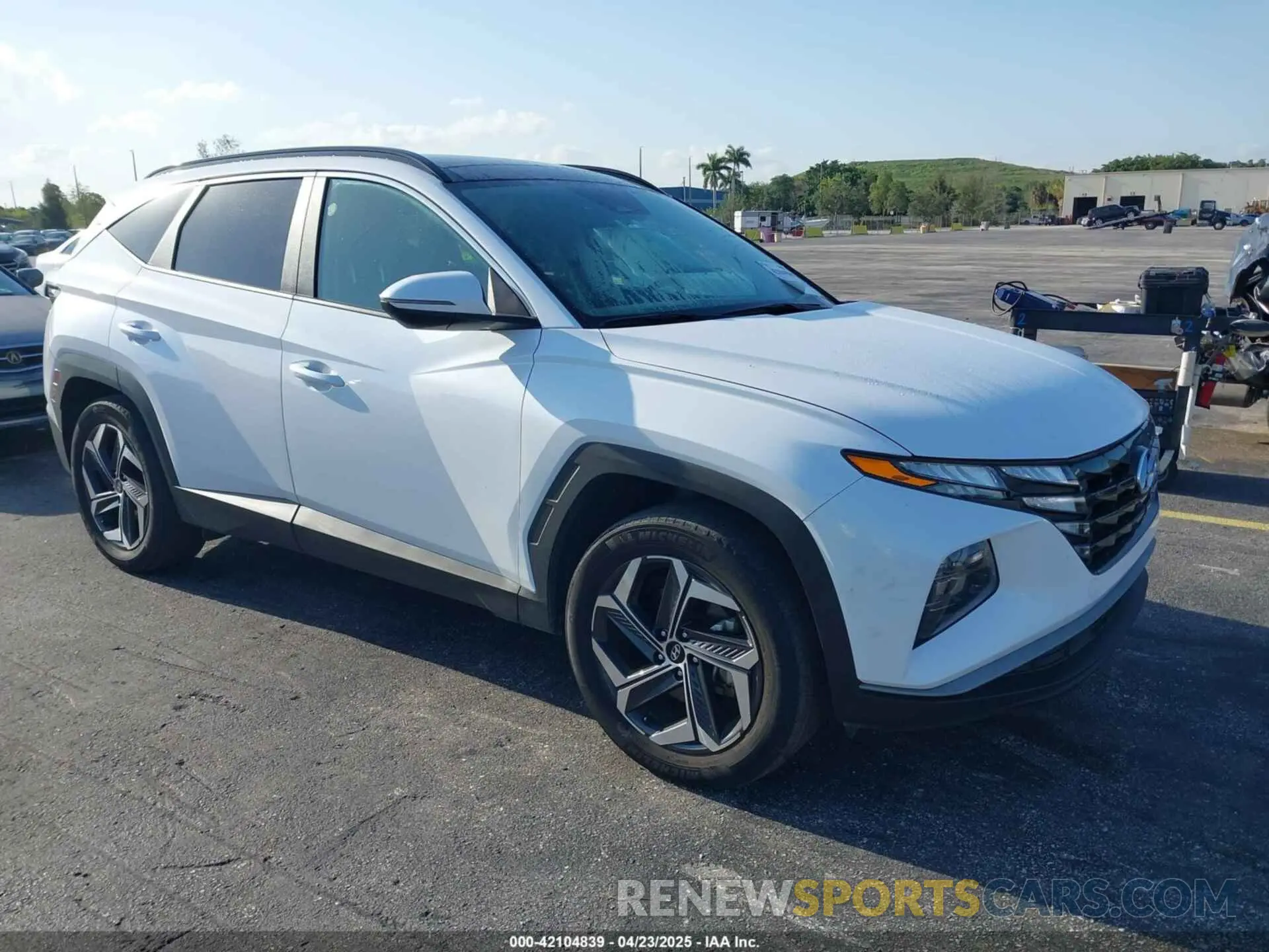 1 Photograph of a damaged car KM8JFCA13PU133071 HYUNDAI TUCSON HYBRID 2023
