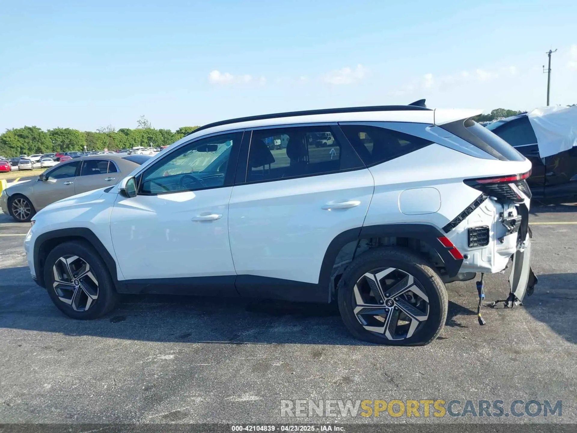 14 Photograph of a damaged car KM8JFCA13PU133071 HYUNDAI TUCSON HYBRID 2023