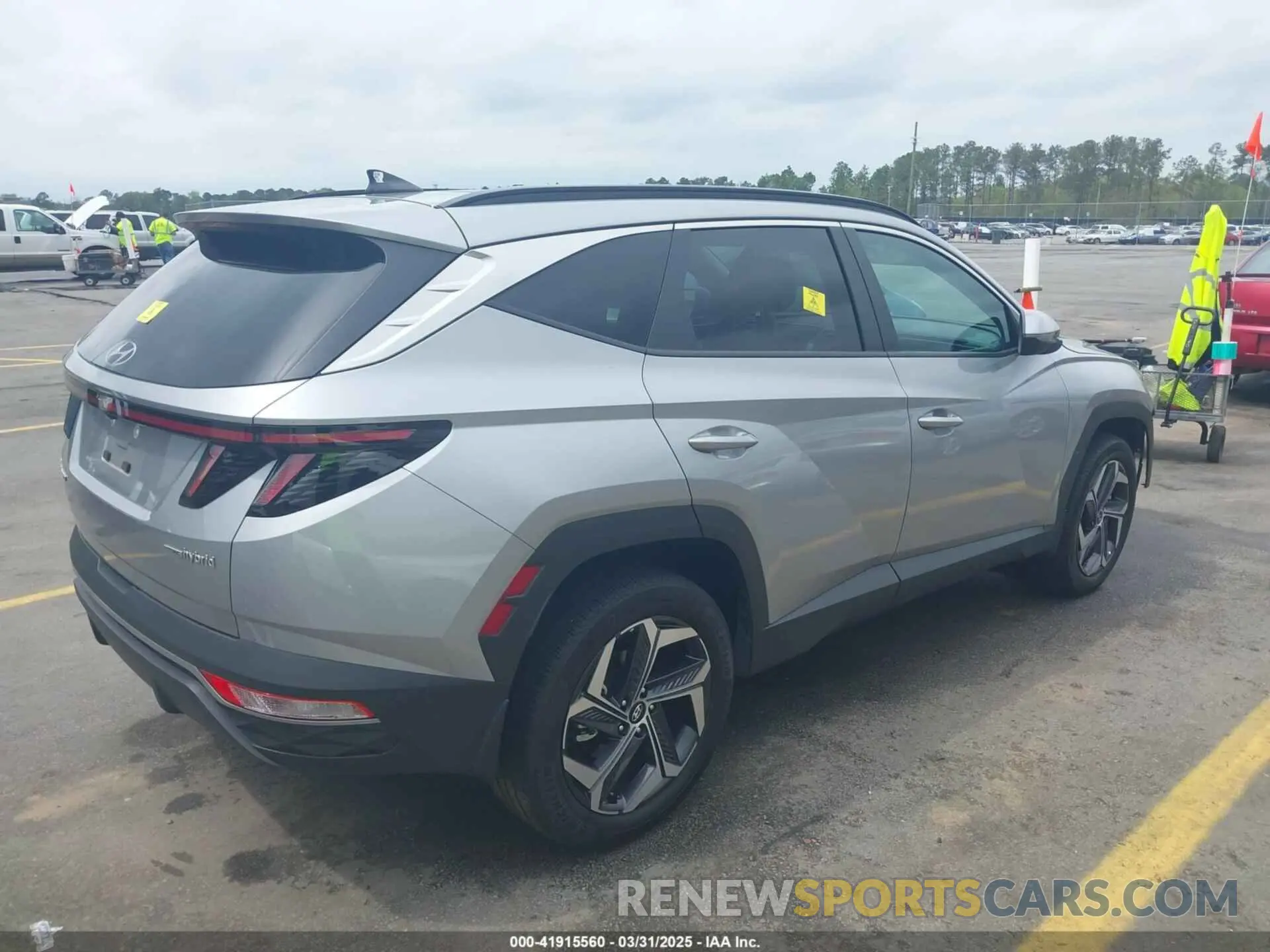 4 Photograph of a damaged car KM8JFCA16PU093696 HYUNDAI TUCSON HYBRID 2023