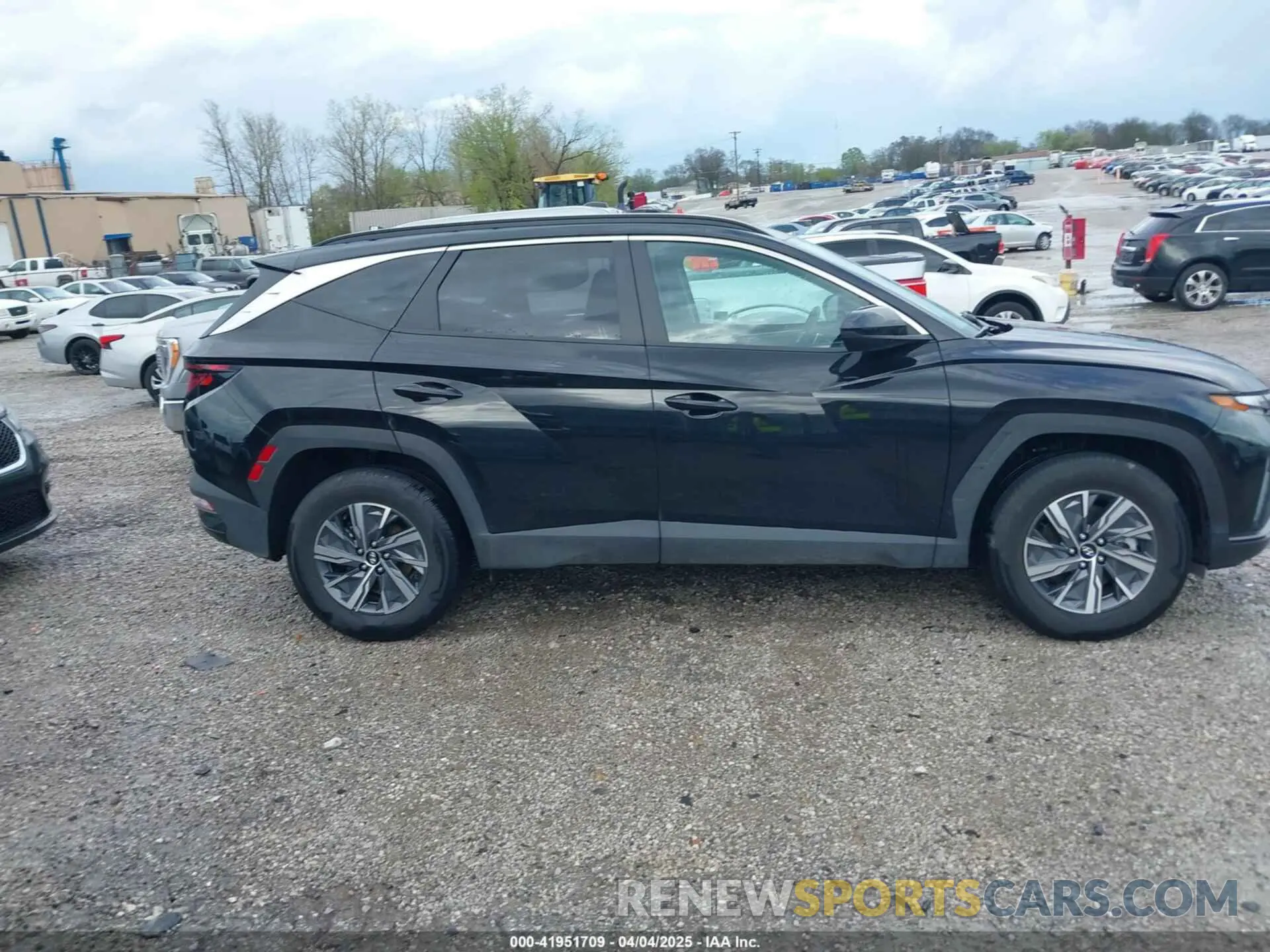 13 Photograph of a damaged car KM8JBCD10RU155653 HYUNDAI TUCSON HYBRID 2024