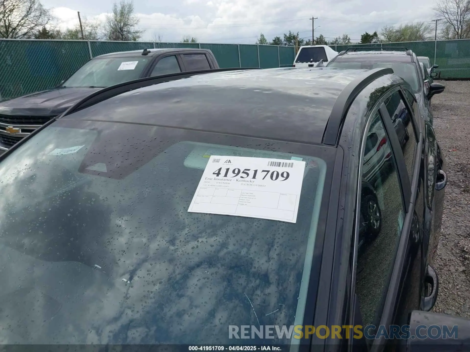 17 Photograph of a damaged car KM8JBCD10RU155653 HYUNDAI TUCSON HYBRID 2024