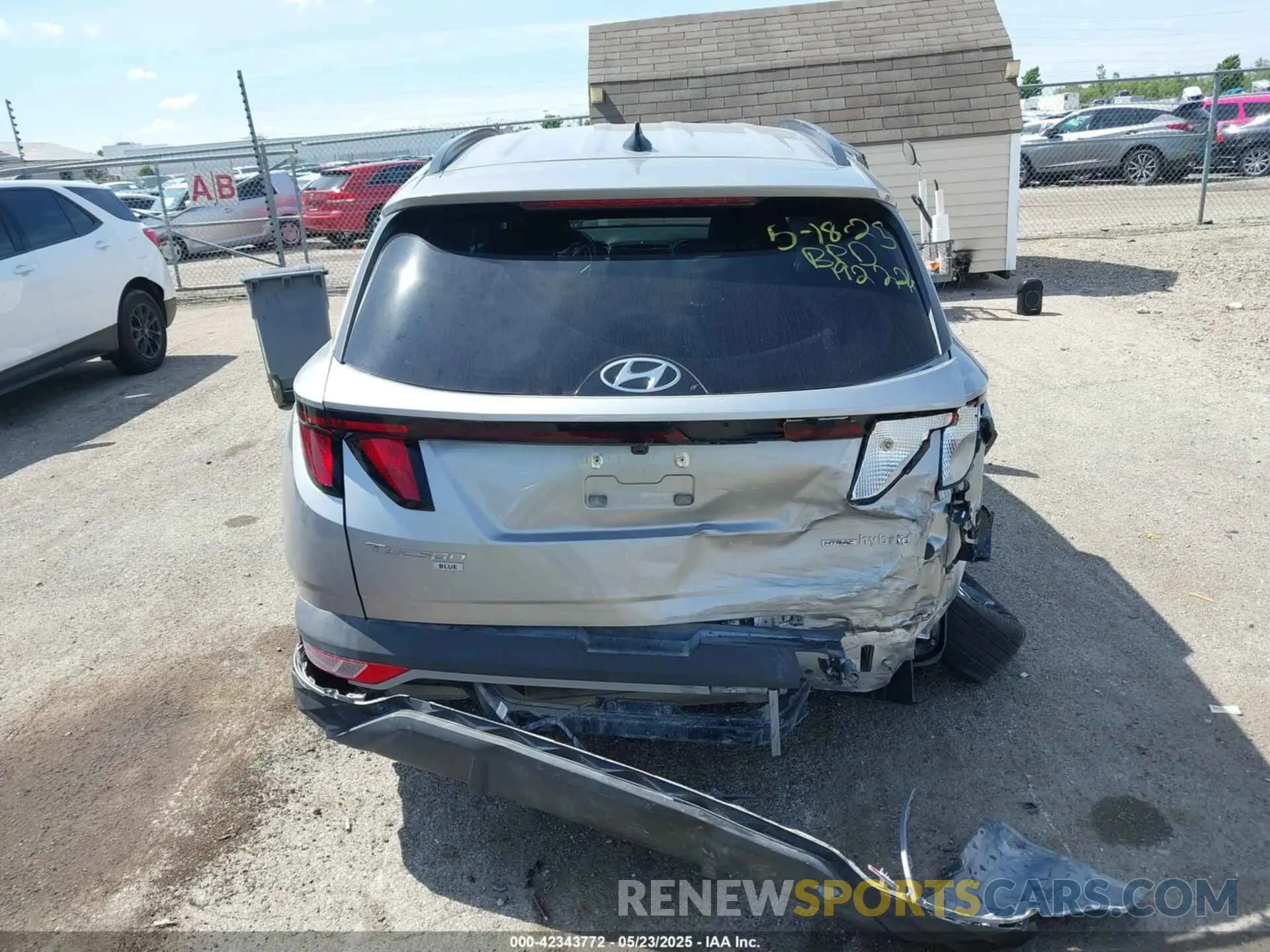 17 Photograph of a damaged car KM8JBCD11RU192226 HYUNDAI TUCSON HYBRID 2024