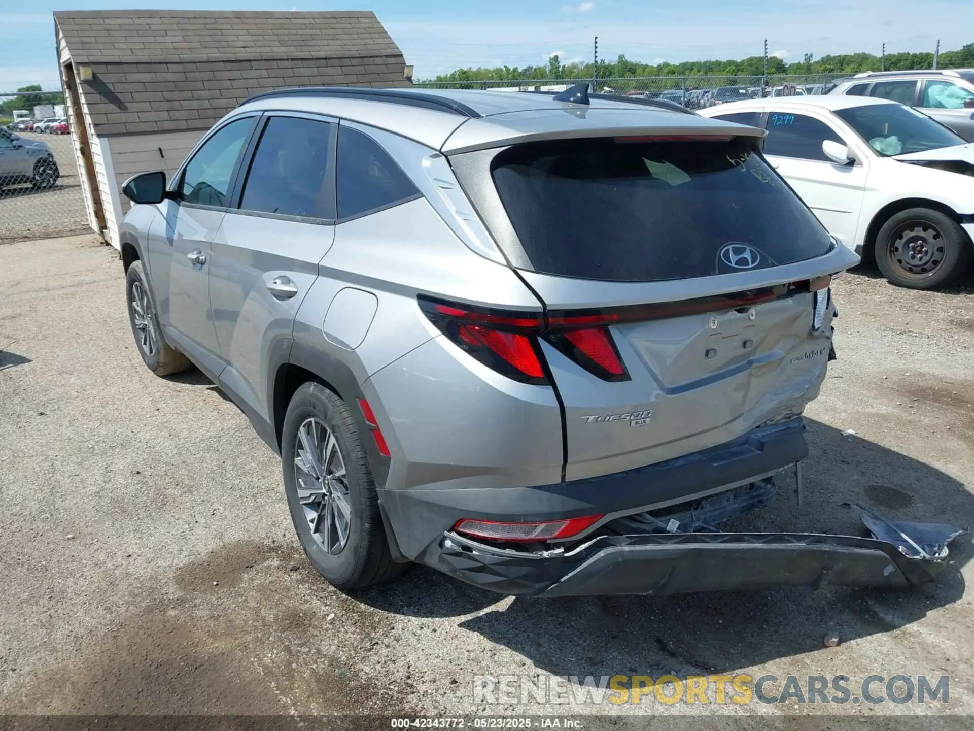 3 Photograph of a damaged car KM8JBCD11RU192226 HYUNDAI TUCSON HYBRID 2024