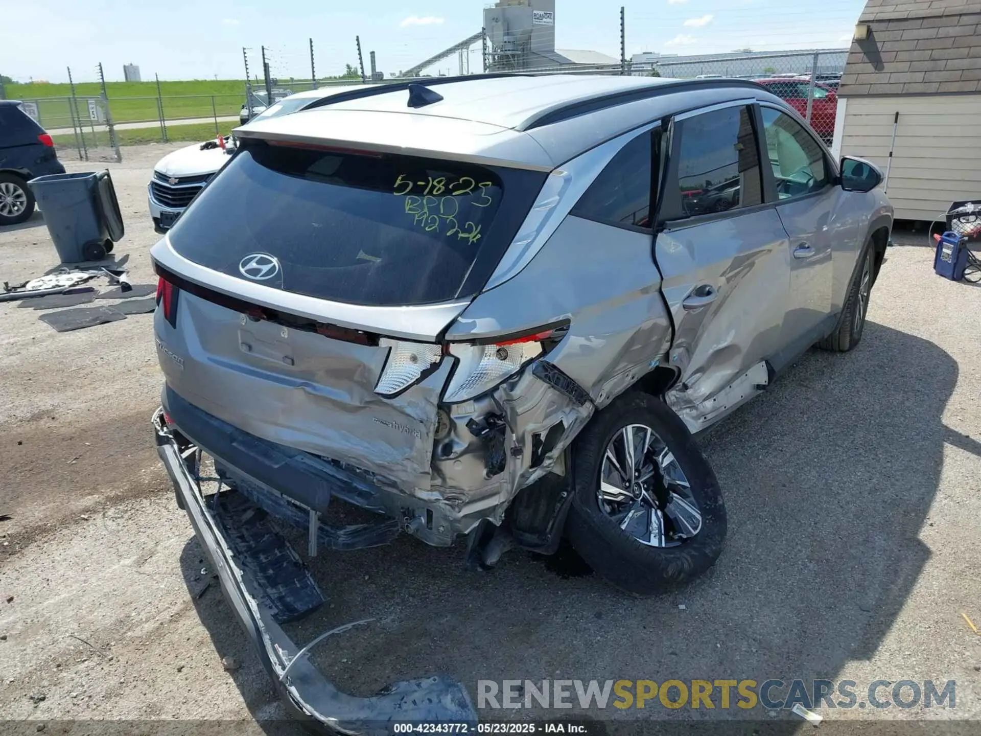 4 Photograph of a damaged car KM8JBCD11RU192226 HYUNDAI TUCSON HYBRID 2024