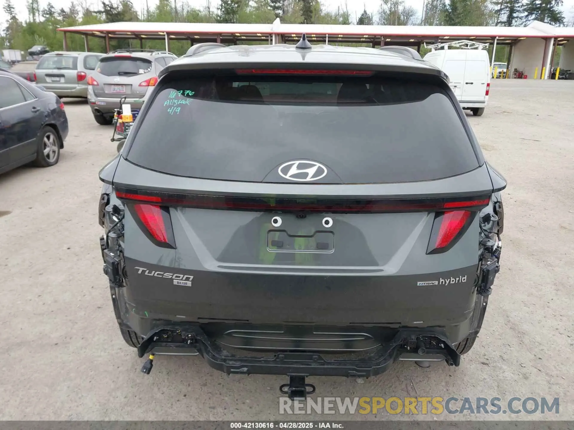 17 Photograph of a damaged car KM8JBCD14RU209620 HYUNDAI TUCSON HYBRID 2024
