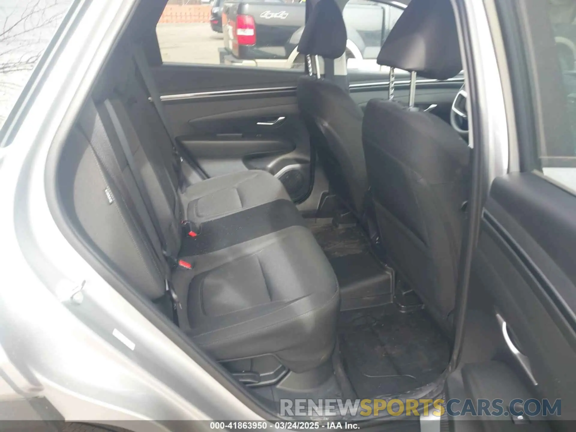 8 Photograph of a damaged car KM8JBCD17RU195387 HYUNDAI TUCSON HYBRID 2024