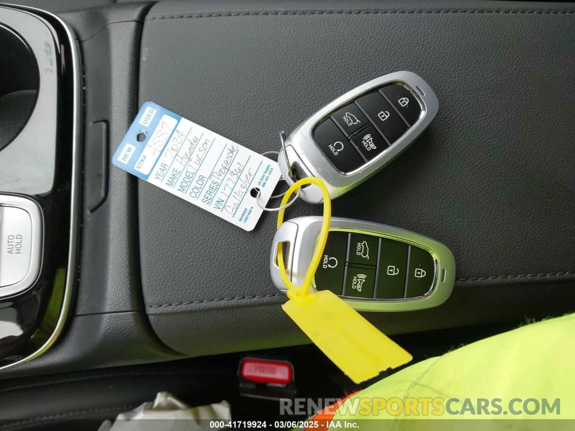 11 Photograph of a damaged car KM8JCCD12RU177361 HYUNDAI TUCSON HYBRID 2024