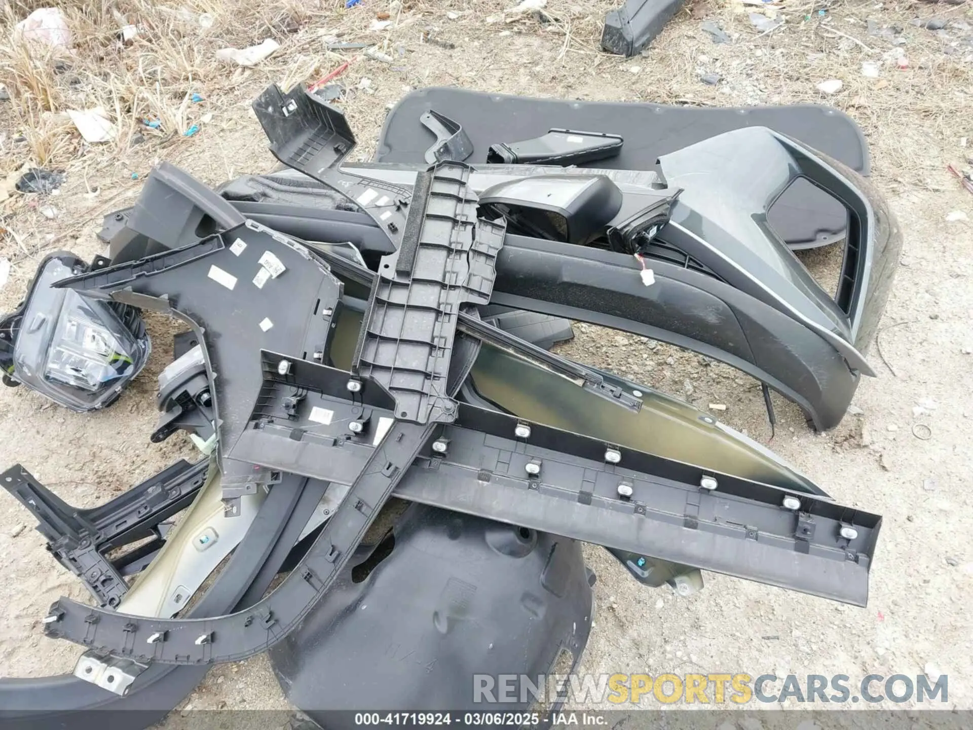12 Photograph of a damaged car KM8JCCD12RU177361 HYUNDAI TUCSON HYBRID 2024