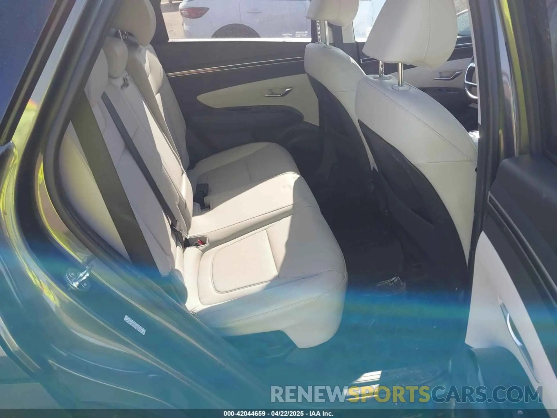 8 Photograph of a damaged car KM8JCCD15RU203371 HYUNDAI TUCSON HYBRID 2024