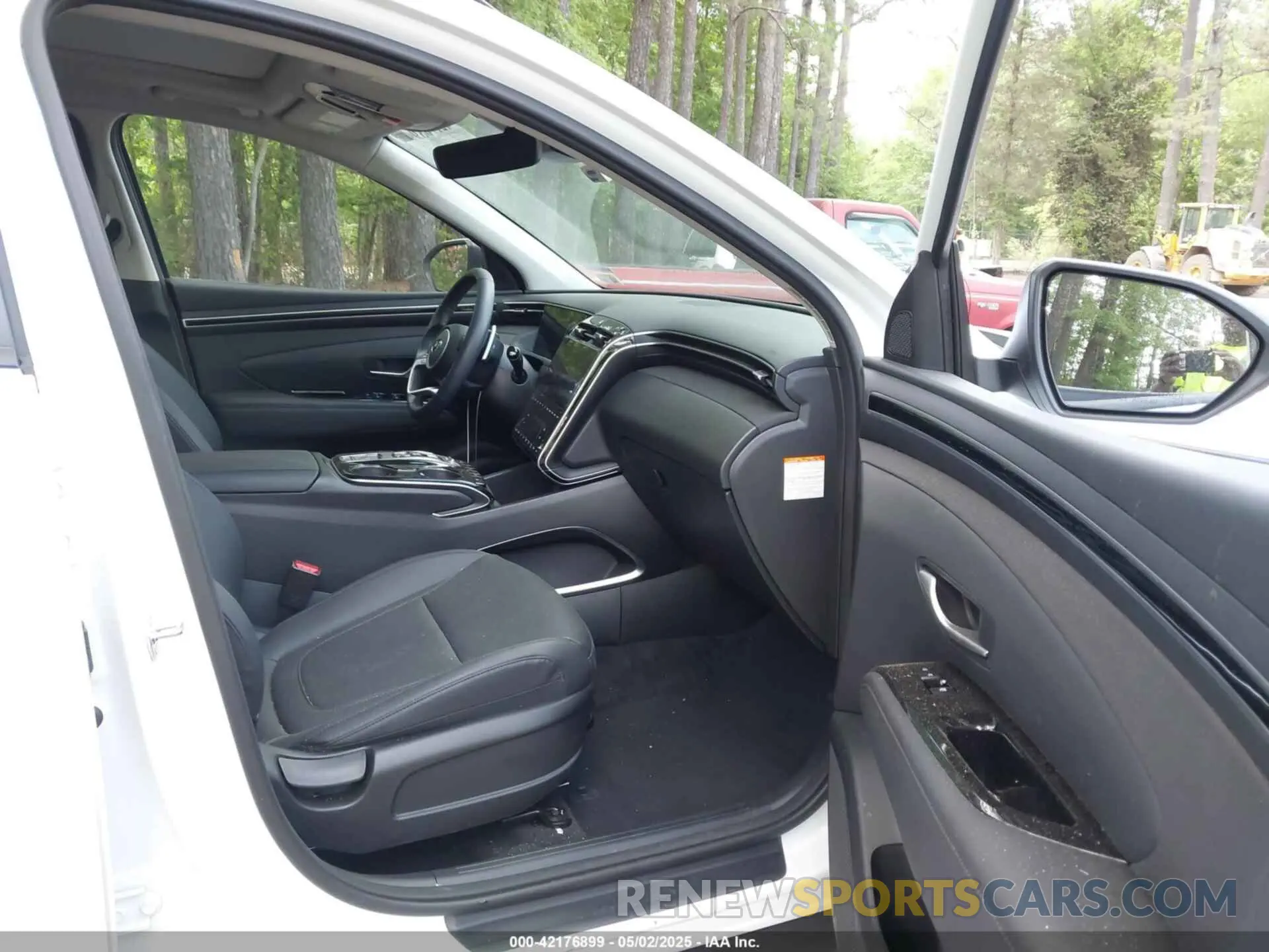 5 Photograph of a damaged car KM8JCCD17RU159017 HYUNDAI TUCSON HYBRID 2024