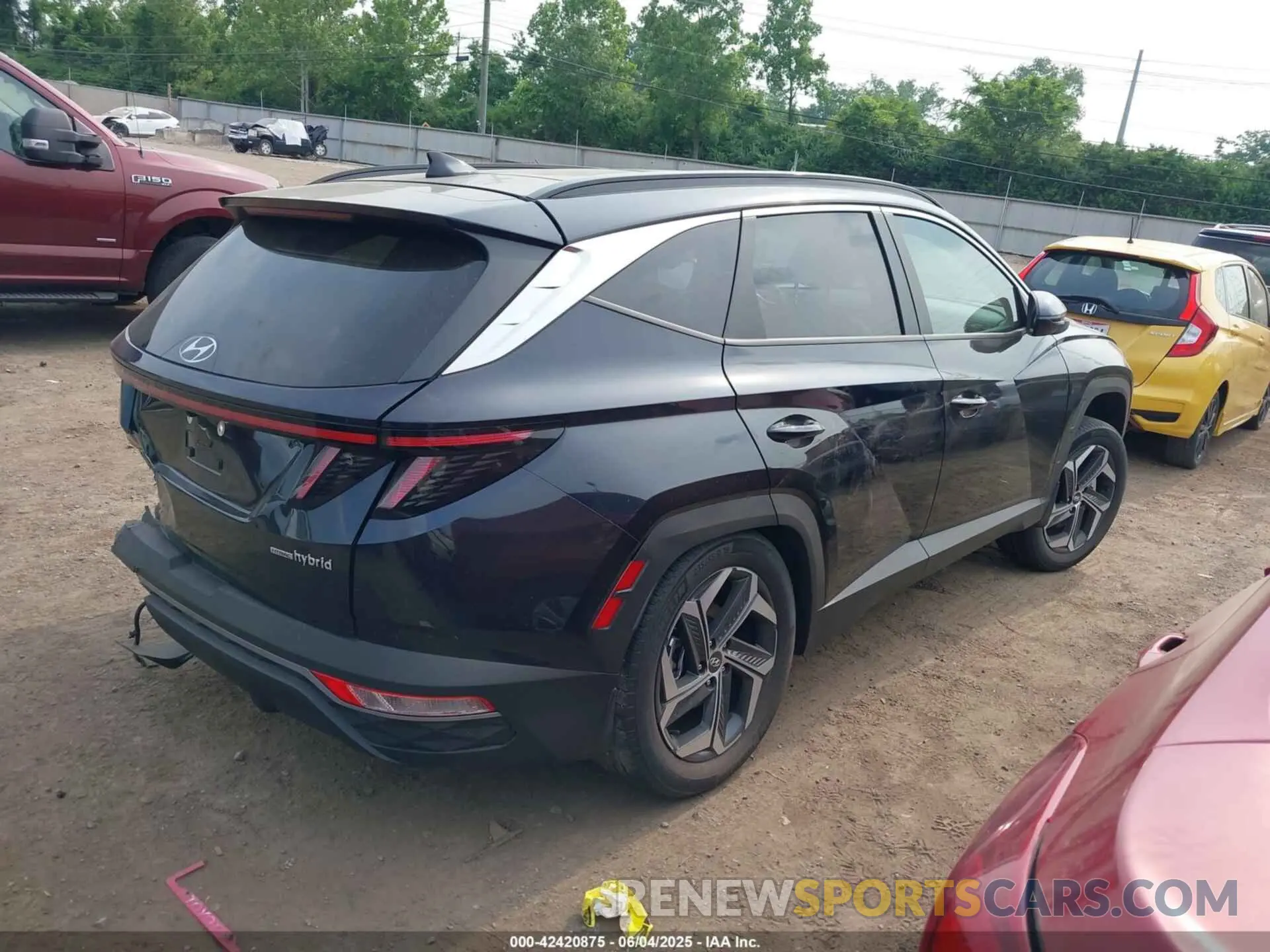 4 Photograph of a damaged car KM8JCCD1XRU203026 HYUNDAI TUCSON HYBRID 2024