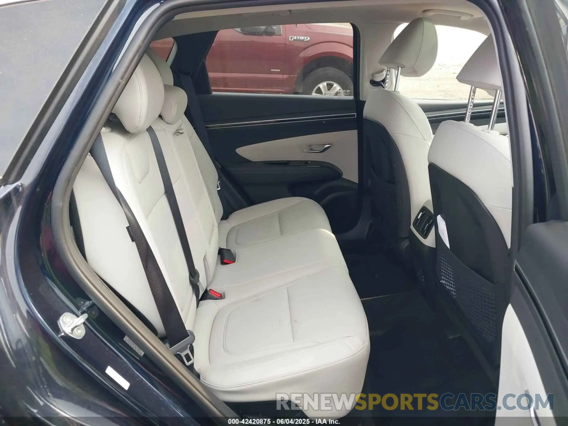 8 Photograph of a damaged car KM8JCCD1XRU203026 HYUNDAI TUCSON HYBRID 2024