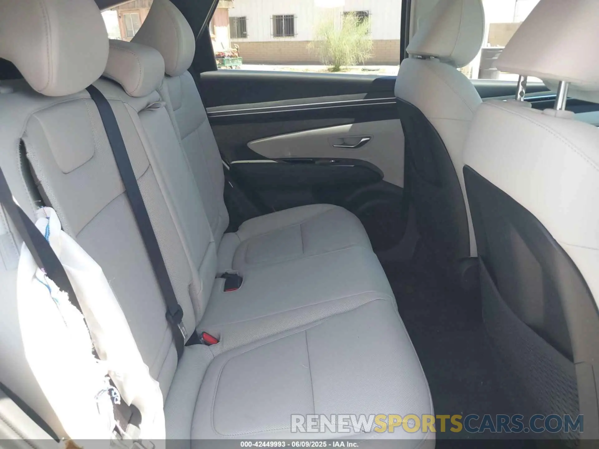 8 Photograph of a damaged car KM8JECD15RU215501 HYUNDAI TUCSON HYBRID 2024