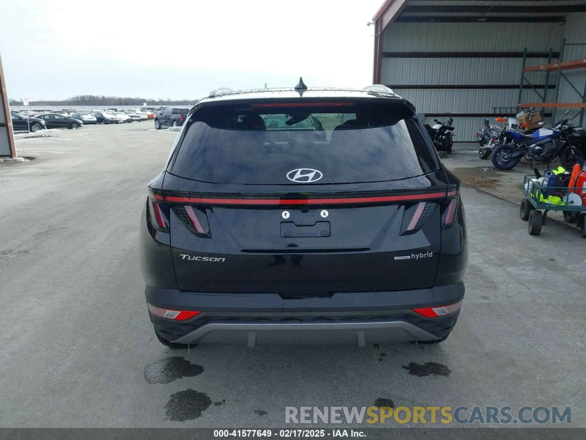 17 Photograph of a damaged car KM8JECD1XRU220273 HYUNDAI TUCSON HYBRID 2024