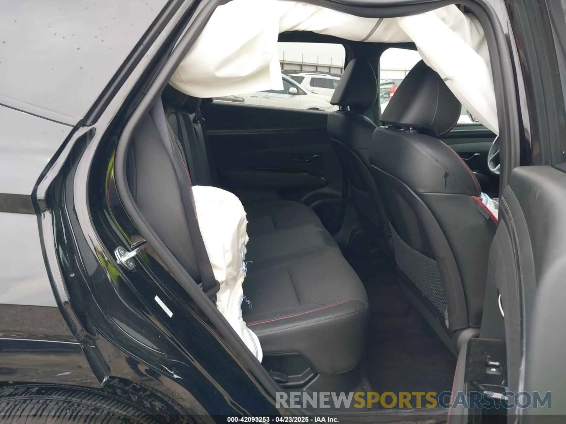8 Photograph of a damaged car KM8JFCD11RU181165 HYUNDAI TUCSON HYBRID 2024