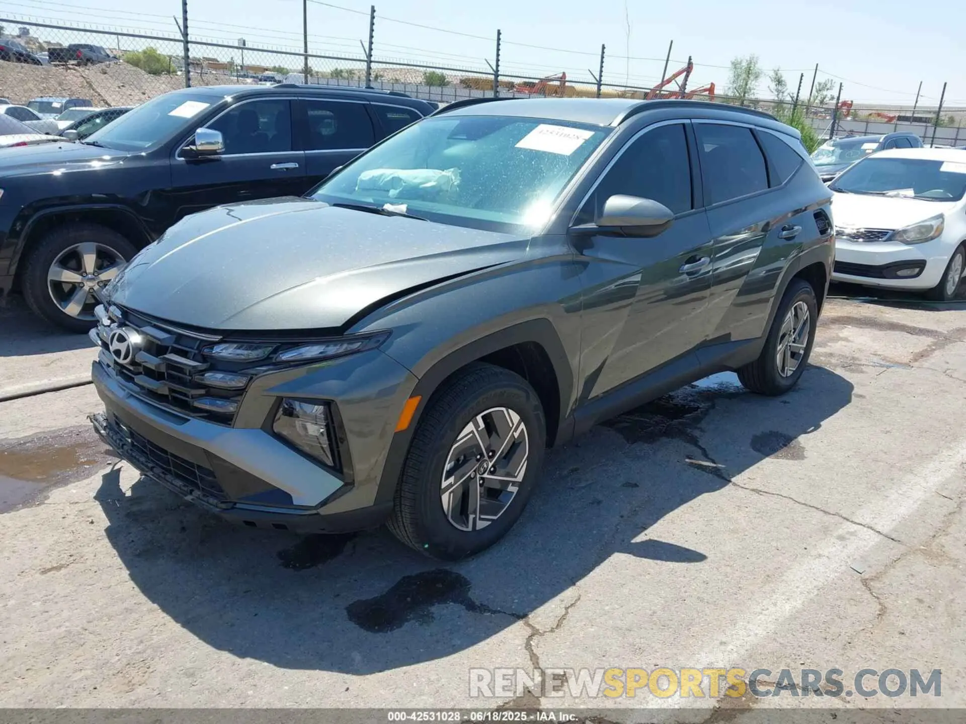 2 Photograph of a damaged car KM8JBDD1XSU273205 HYUNDAI TUCSON HYBRID 2025