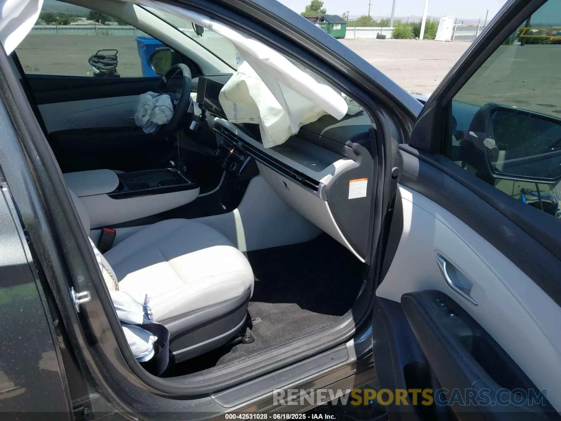 5 Photograph of a damaged car KM8JBDD1XSU273205 HYUNDAI TUCSON HYBRID 2025