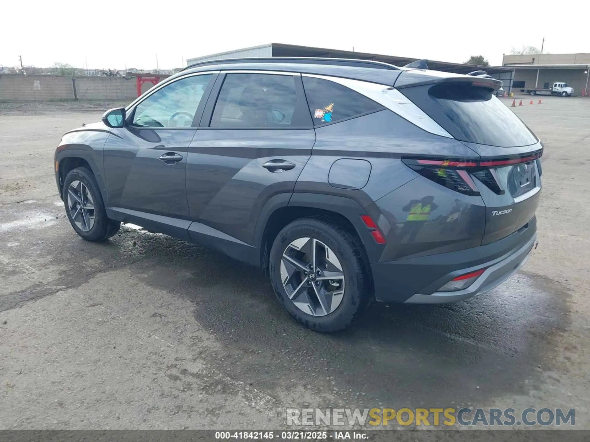 3 Photograph of a damaged car KM8JCDD14SU261256 HYUNDAI TUCSON HYBRID 2025