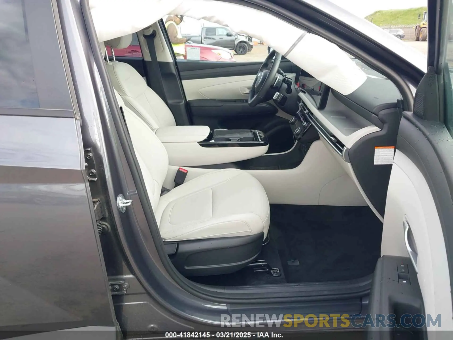 5 Photograph of a damaged car KM8JCDD14SU261256 HYUNDAI TUCSON HYBRID 2025