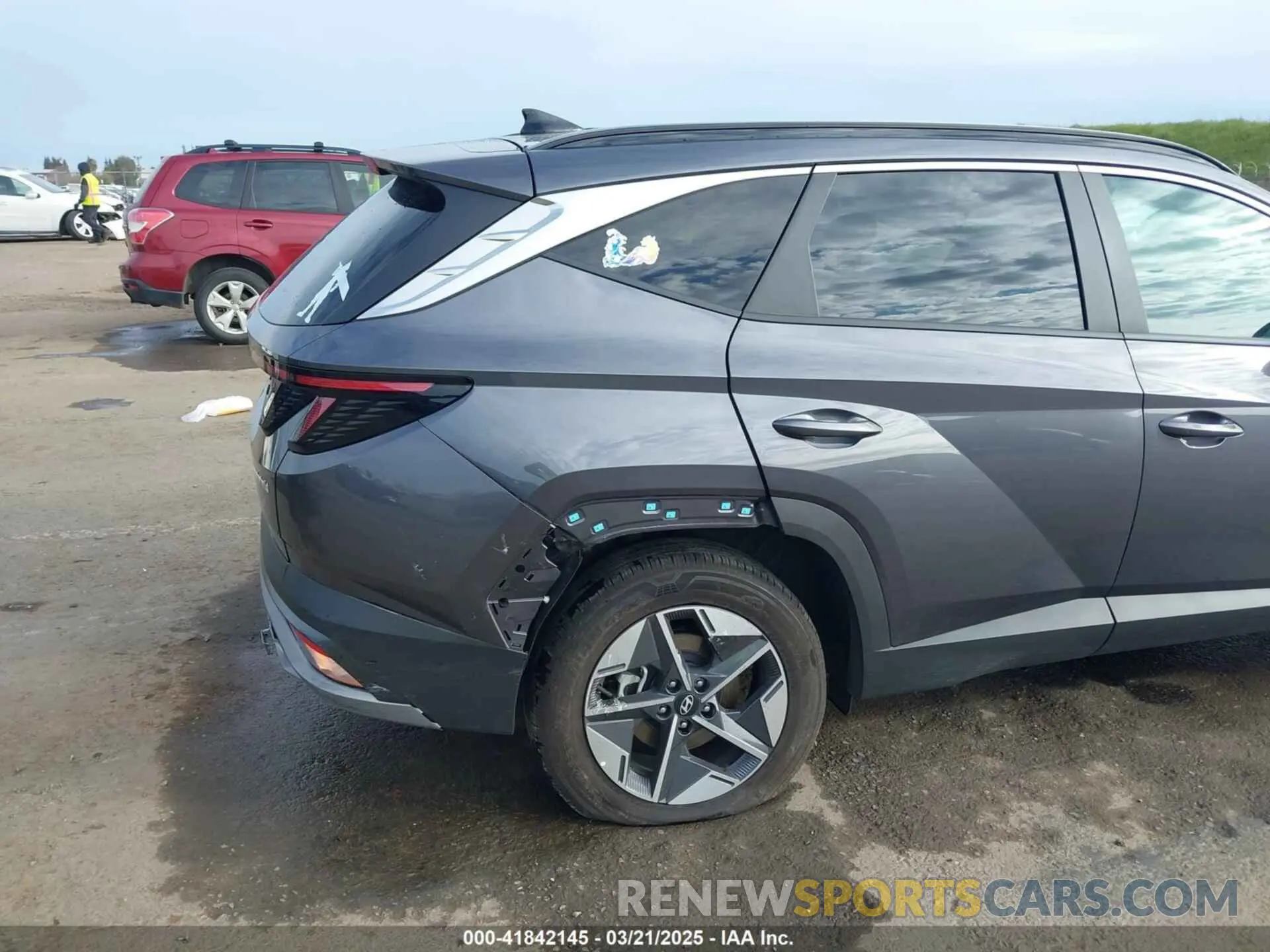 6 Photograph of a damaged car KM8JCDD14SU261256 HYUNDAI TUCSON HYBRID 2025
