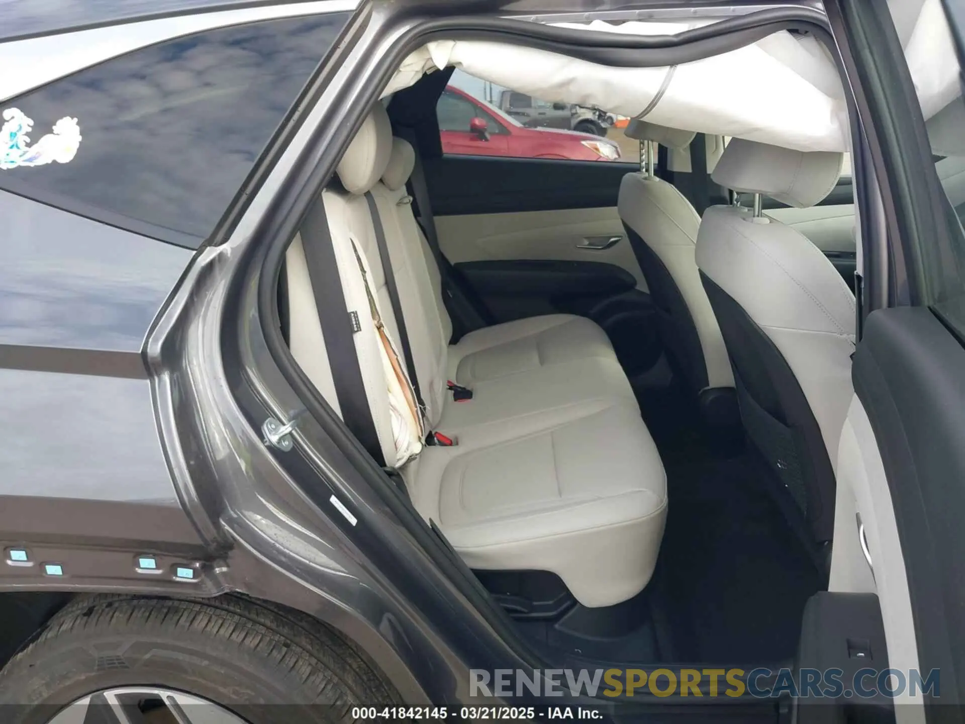 8 Photograph of a damaged car KM8JCDD14SU261256 HYUNDAI TUCSON HYBRID 2025