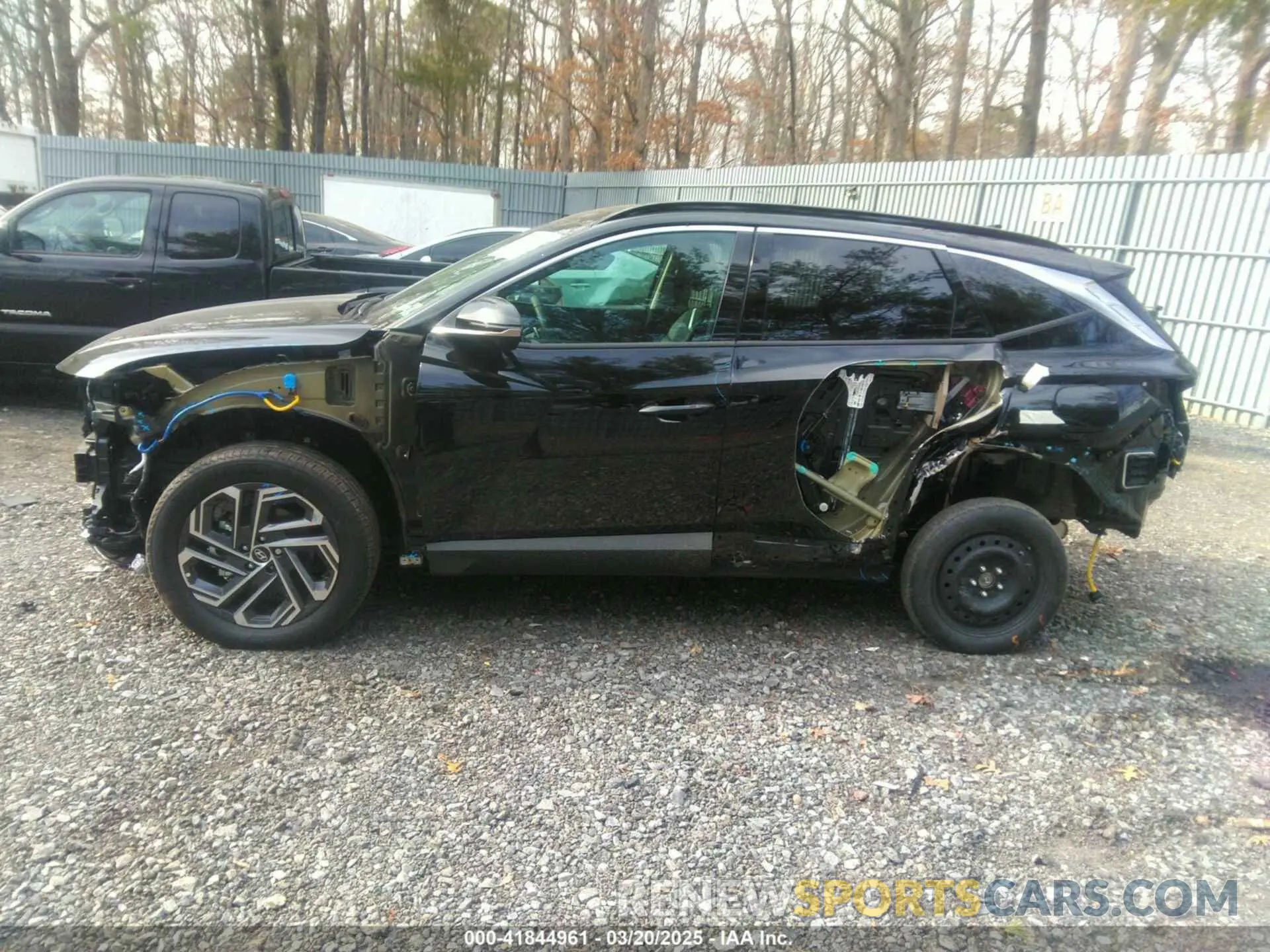 14 Photograph of a damaged car KM8JEDD11SU277117 HYUNDAI TUCSON HYBRID 2025