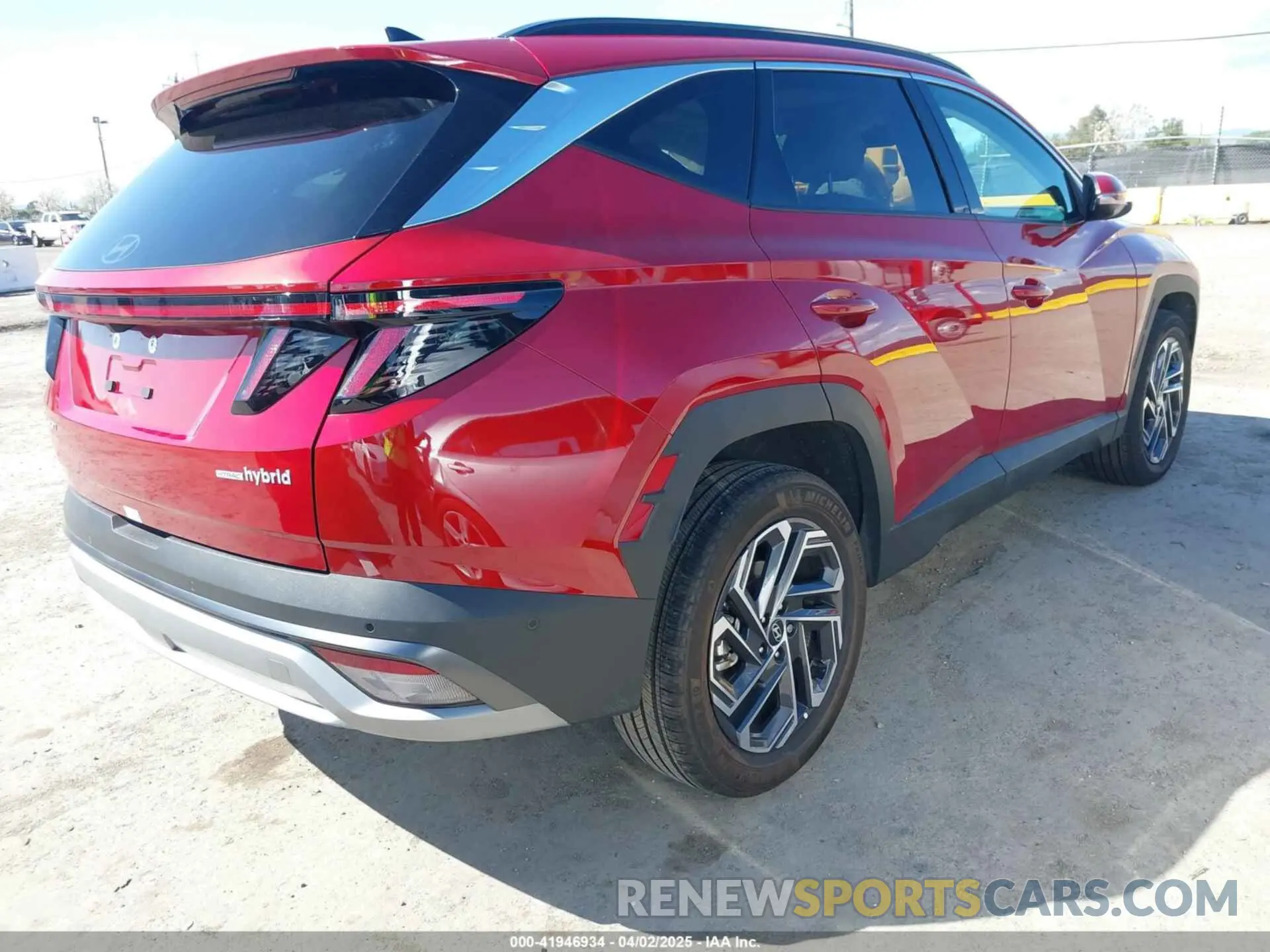 4 Photograph of a damaged car KM8JEDD14SU261574 HYUNDAI TUCSON HYBRID 2025